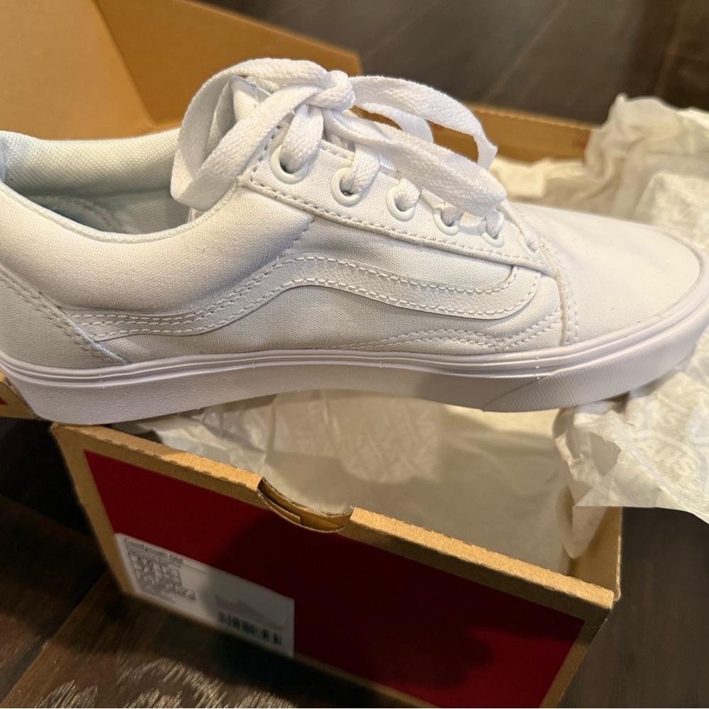 Vans True White ComfyCush Sneakers